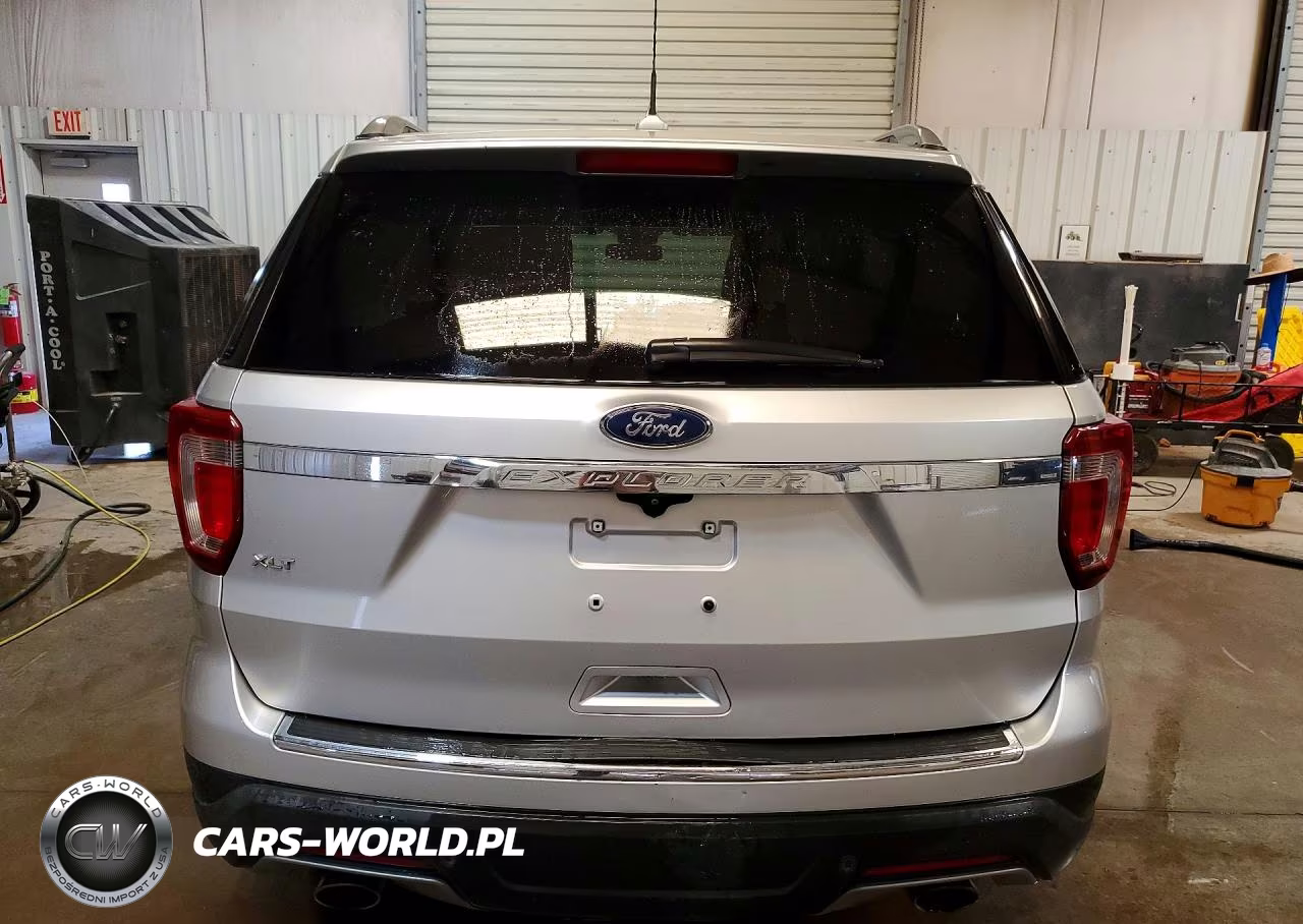 2018 Ford Explorer Xlt VIN:1FM5K7D86JGC85610 - 6