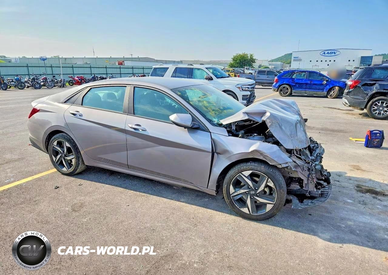2023 Hyundai Elantra Sel VIN:KMHLS4AG8PU474903 - 4