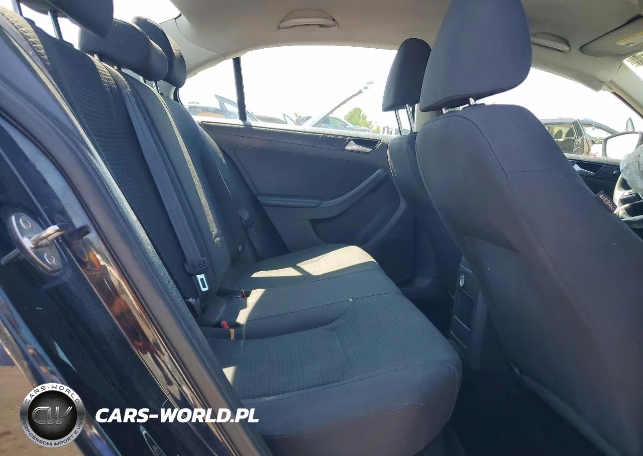 2015 Volkswagen Jetta Base VIN:3VW2K7AJ3FM249513 - 10