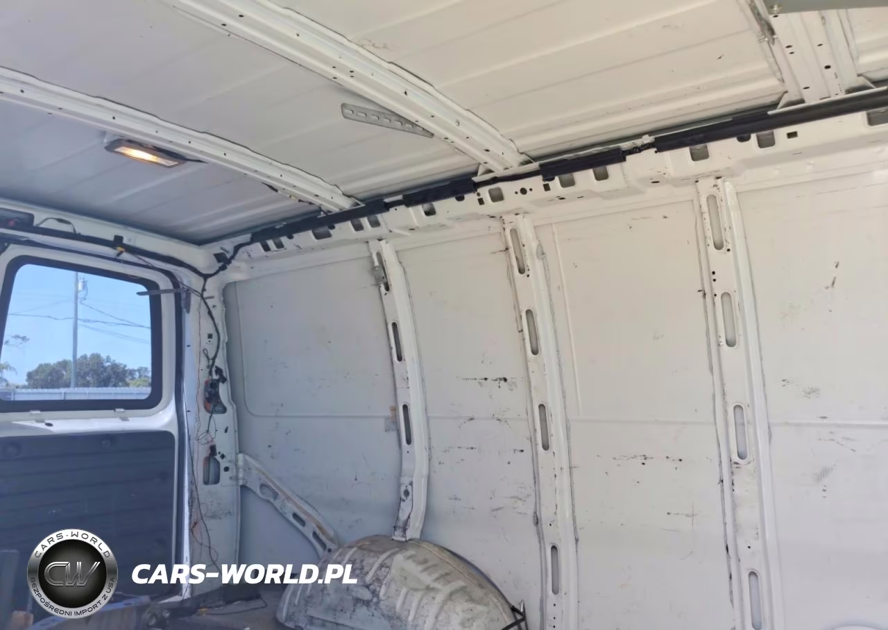 2014 Chevrolet Express G2500 VIN:1GCWGFBA5E1202350 - 11