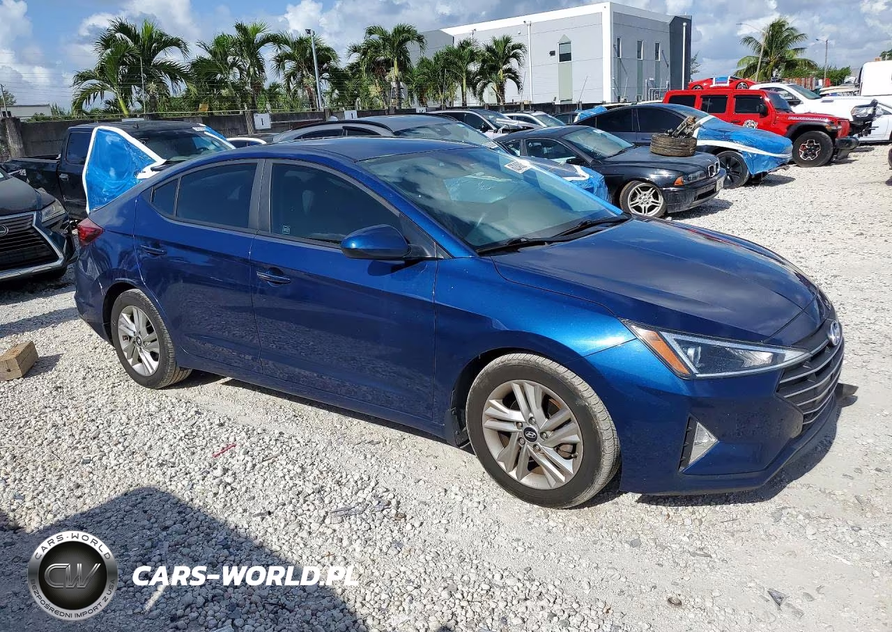 2020 Hyundai Elantra Sel VIN:5NPD84LF3LH545750 - 4