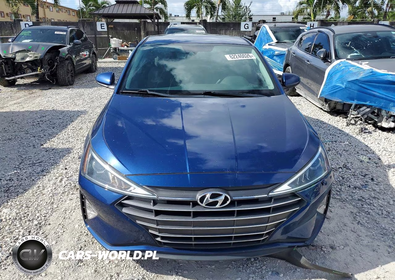 2020 Hyundai Elantra Sel VIN:5NPD84LF3LH545750 - 5