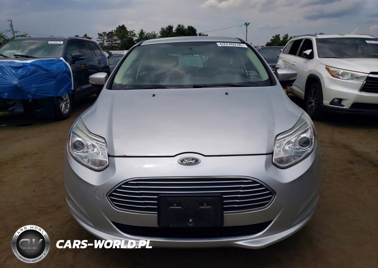 2017 Ford Focus Bev VIN:1FADP3R45HL261807 - 5