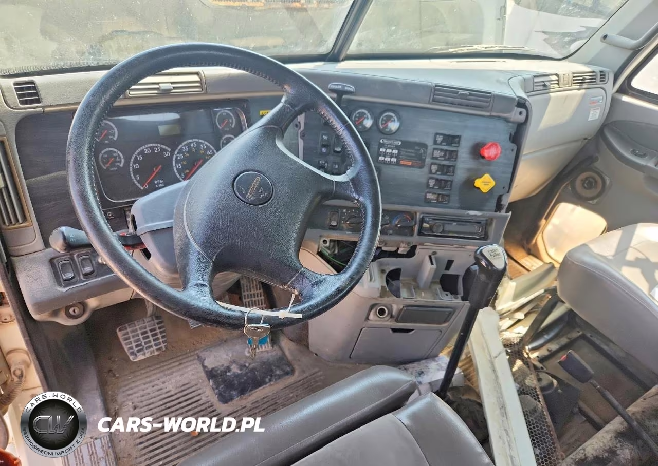 2008 Freightliner Columbia 120 Semi Truck VIN:1FUJA6CK78DZ77943 - 8