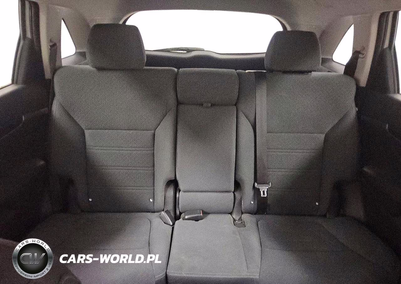 2016 Kia Sorento L VIN:5XYPG4A37GG069184 - 10