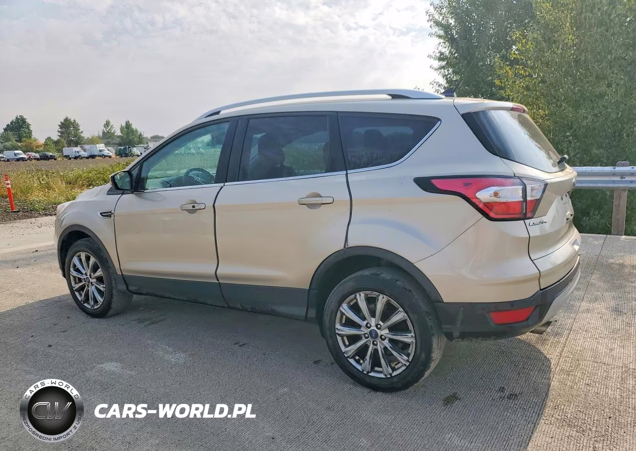 2018 Ford Escape Titanium VIN:1FMCU9J98JUC71090 - 2