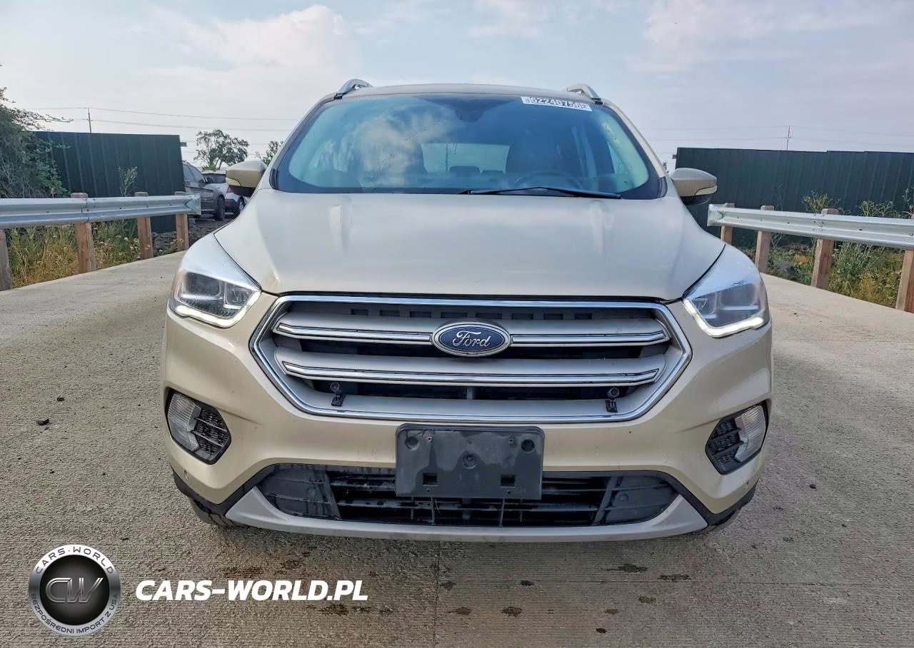 2018 Ford Escape Titanium VIN:1FMCU9J98JUC71090 - 5
