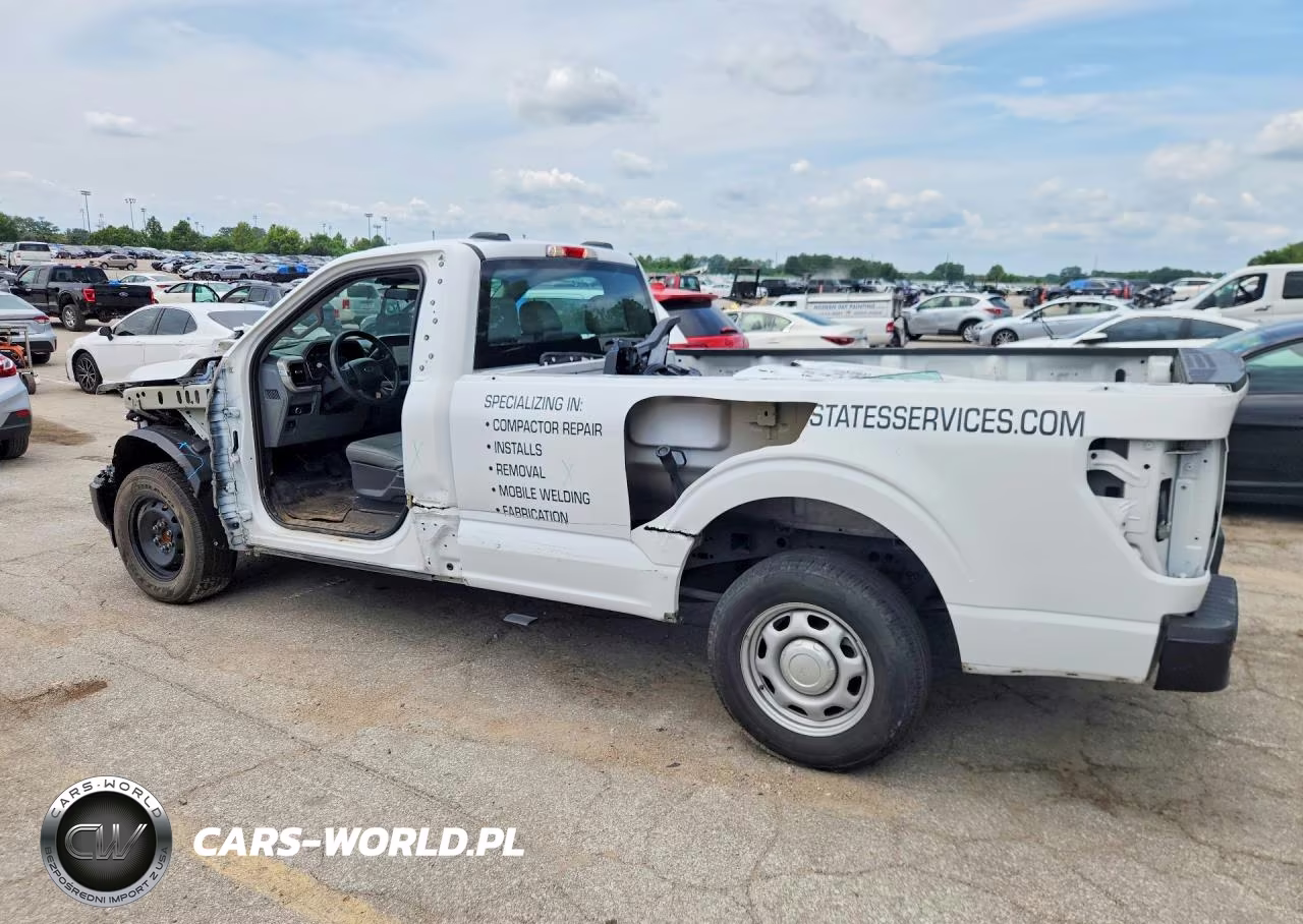 2023 Ford F150 VIN:1FTMF1CPXPKG20352 - 2