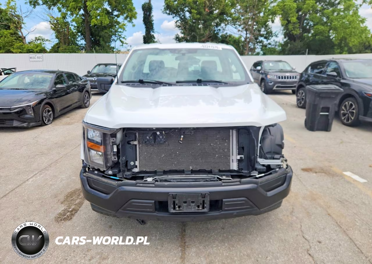 2023 Ford F150 VIN:1FTMF1CPXPKG20352 - 5