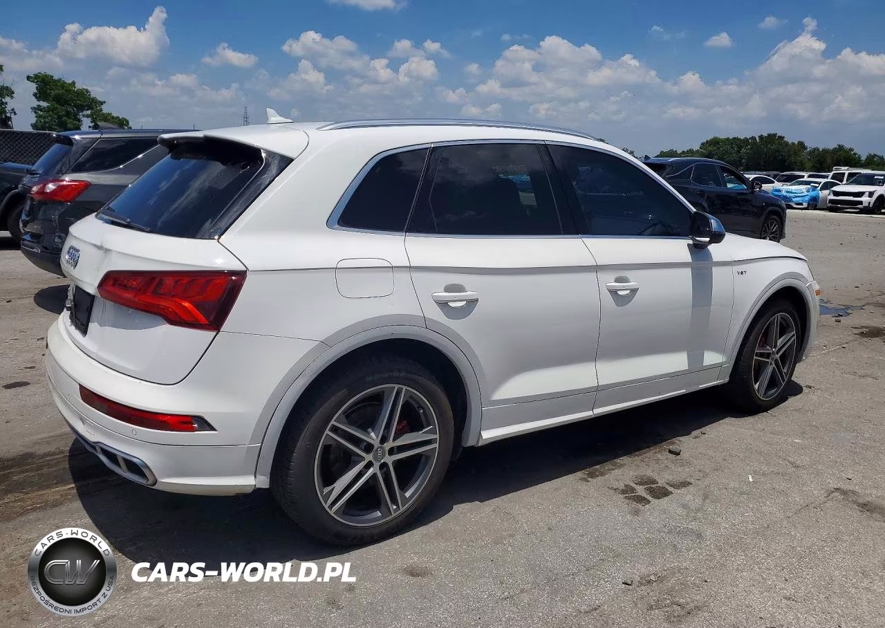 2018 Audi Sq5 Prestige VIN:WA1C4AFY8J2182275 - 3