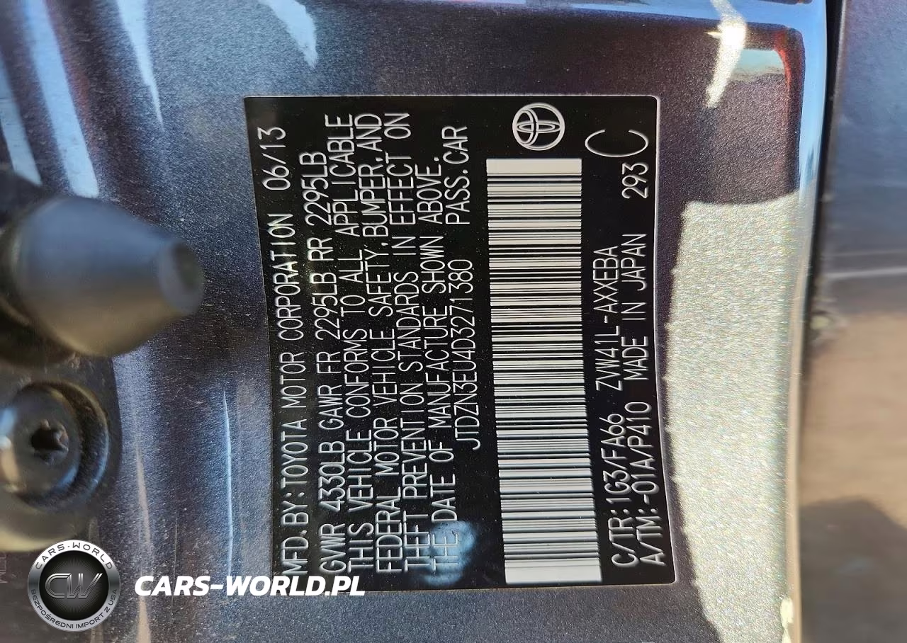 2013 Toyota Prius V Two VIN:JTDZN3EU4D3271380 - 13