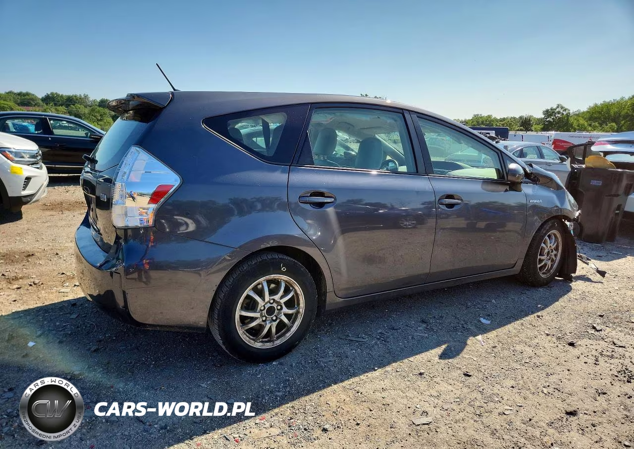 2013 Toyota Prius V Two VIN:JTDZN3EU4D3271380 - 3