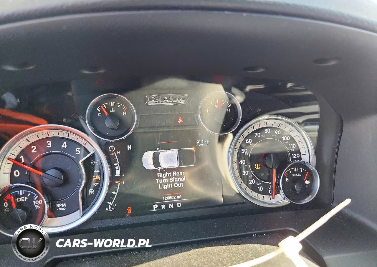 2016 Ram 1500 Laramie VIN:1C6RR7VM4GS154931 - 9