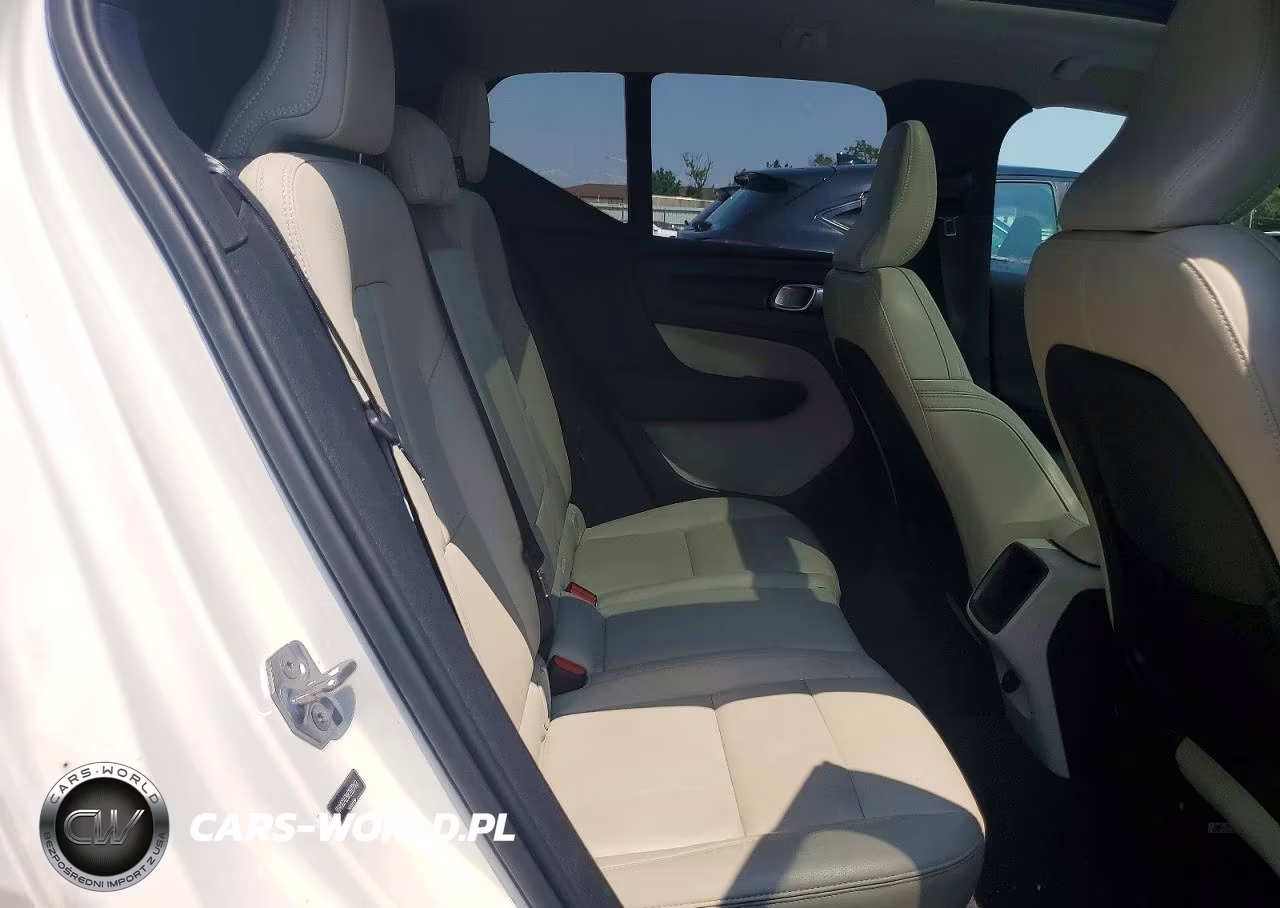 2019 Volvo Xc40 T5 Momentum VIN:YV4162XZ9K2013143 - 10