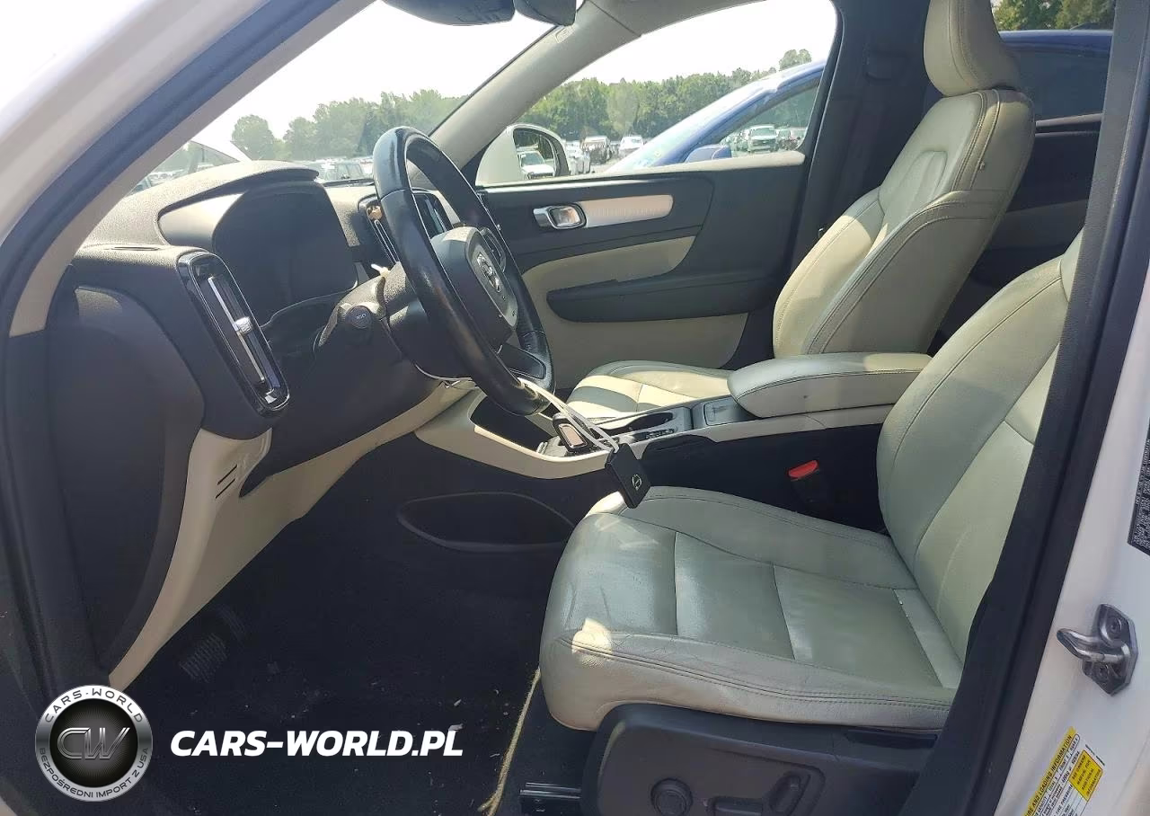 2019 Volvo Xc40 T5 Momentum VIN:YV4162XZ9K2013143 - 7