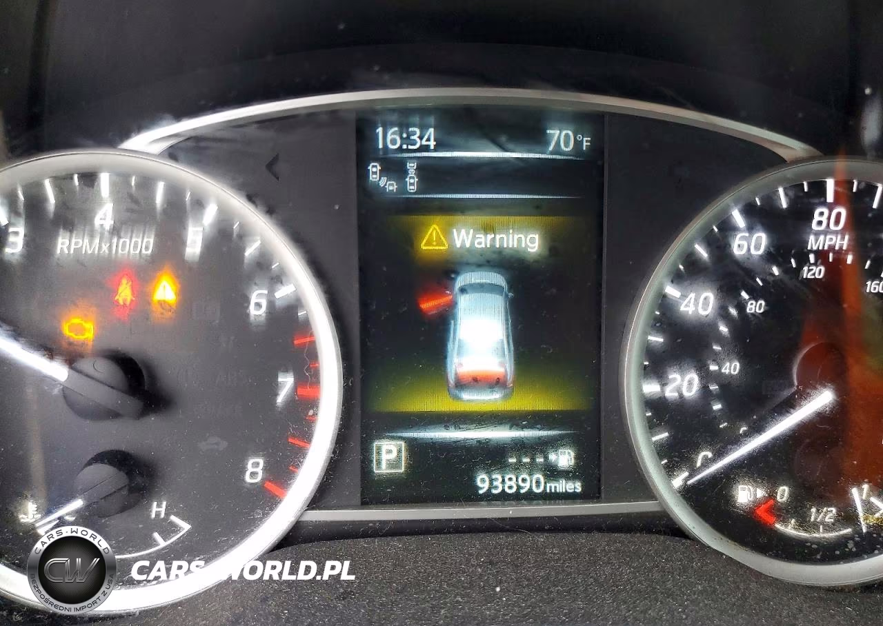 2018 Nissan Sentra Sr VIN:3N1AB7AP3JY347304 - 9