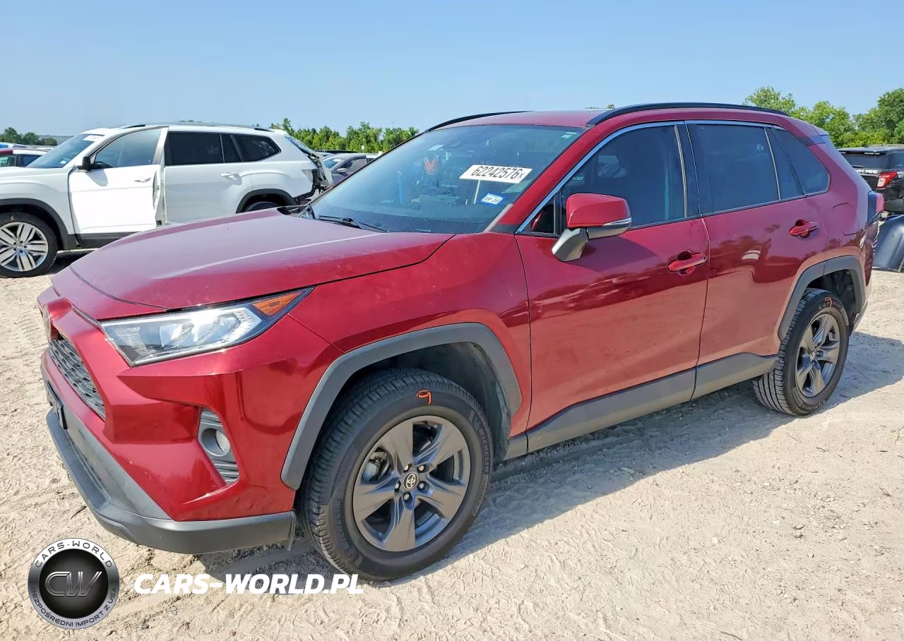 2021 Toyota Rav4 Xle VIN:2T3W1RFV1MW175020 - 1