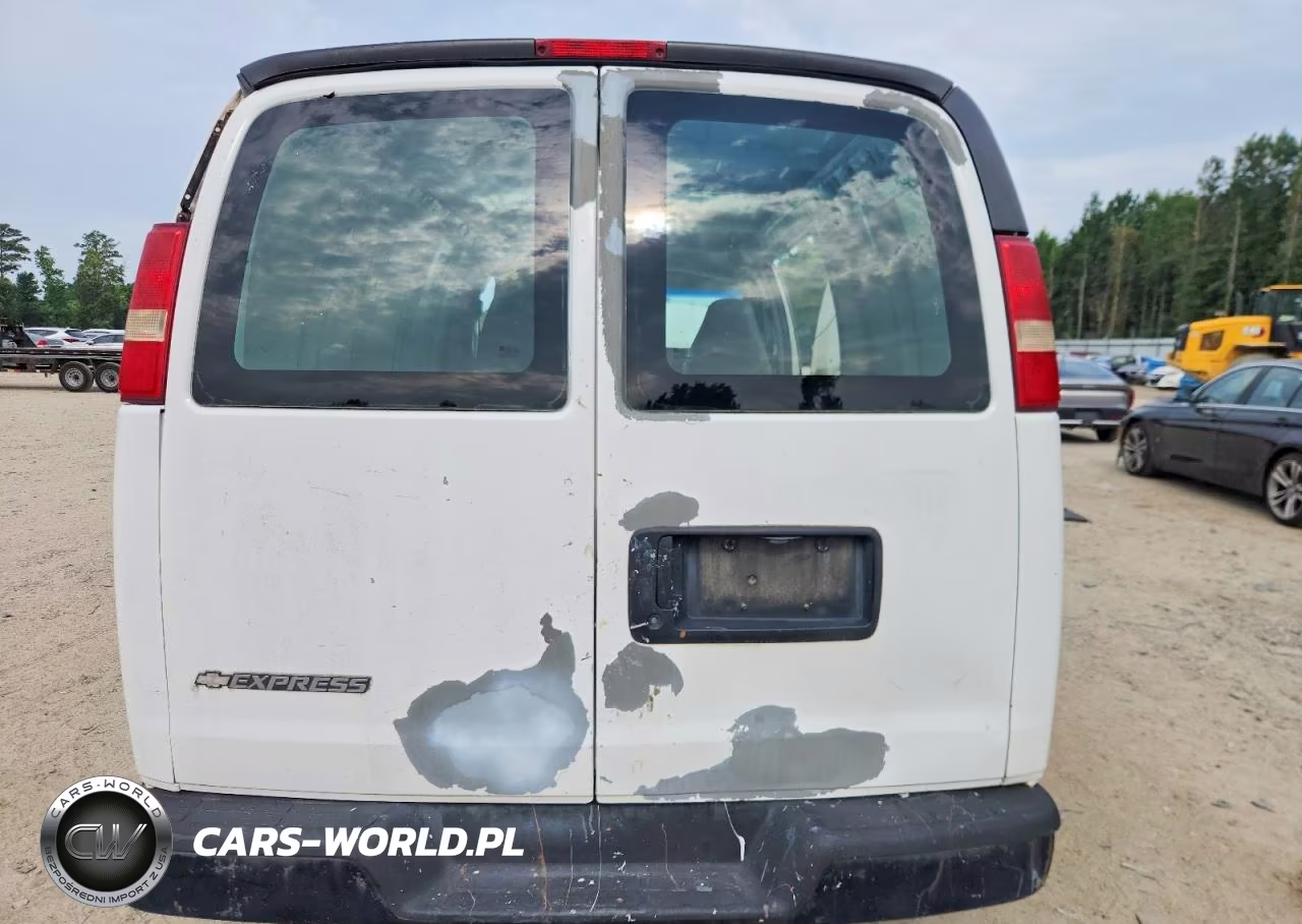 2008 Chevrolet Express G1500 VIN:1GCFG15X481107172 - 10