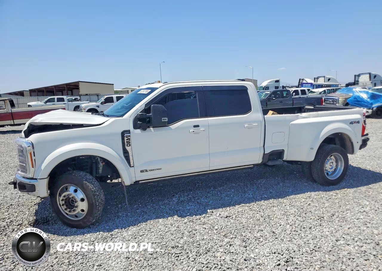 2025 Ford F450 Super Duty – zdjęcie 1 z 14