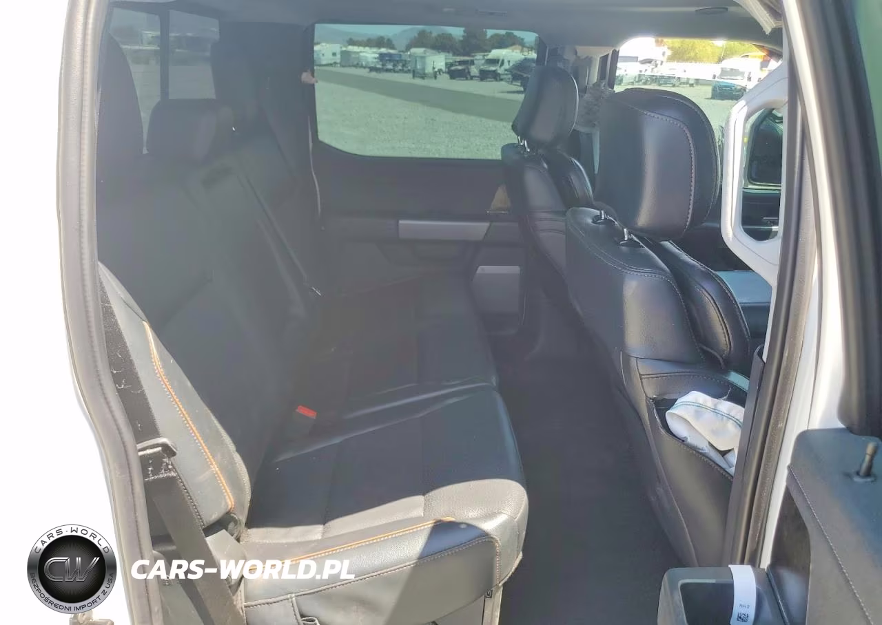 2025 Ford F450 Super Duty VIN:1FT8W4DT5SED24032 - 11