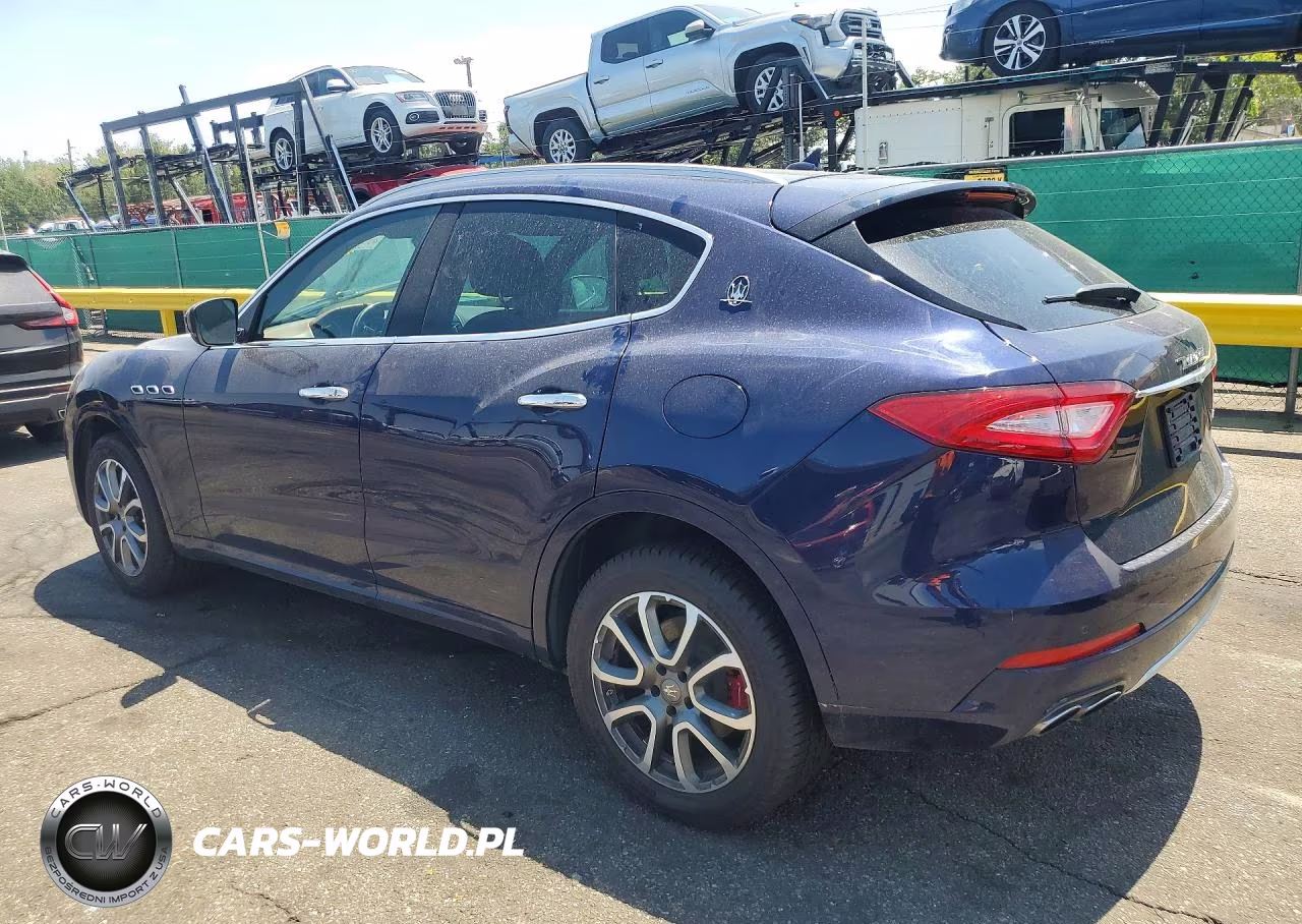 2017 Maserati Levante Luxury VIN:ZN661XUL2HX231231 - 2
