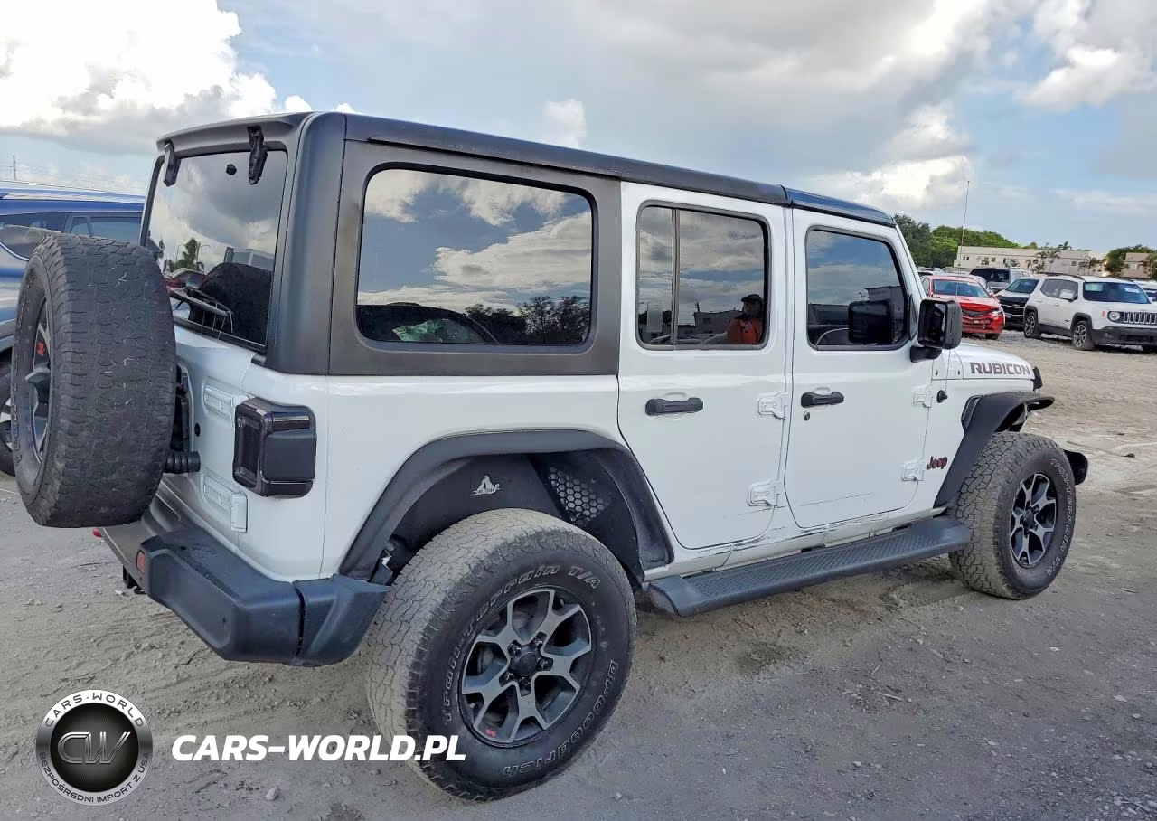 2019 Jeep Wrangler Unlimited Sahara VIN:1C4HJXFN3KW545394 - 3