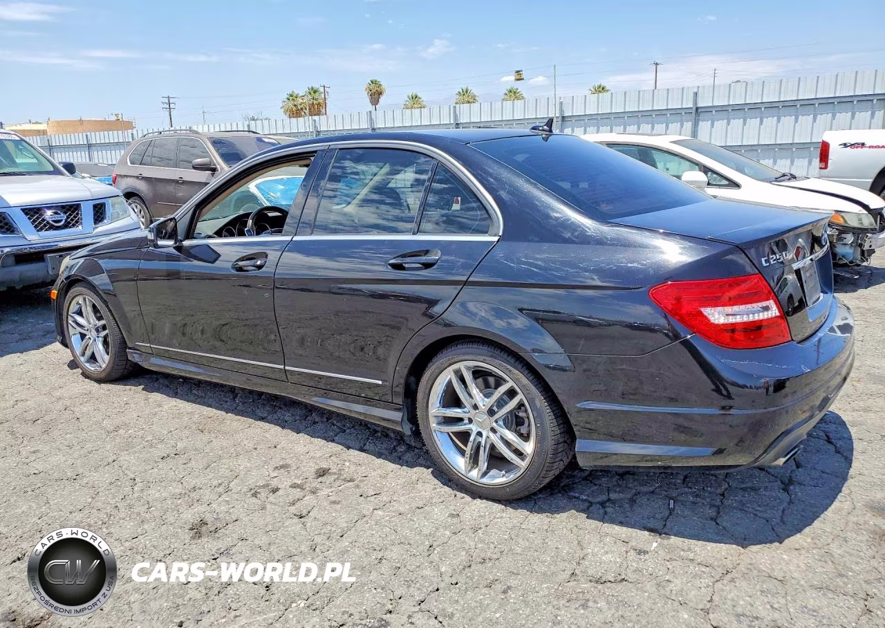 2014 Mercedes-Benz C 250 VIN:WDDGF4HB8EA900324 - 2