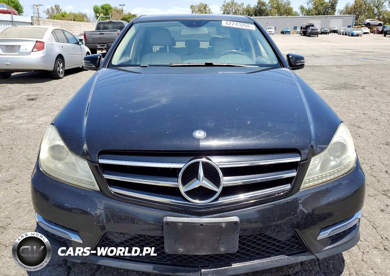 2014 Mercedes-Benz C 250 VIN:WDDGF4HB8EA900324 - 5