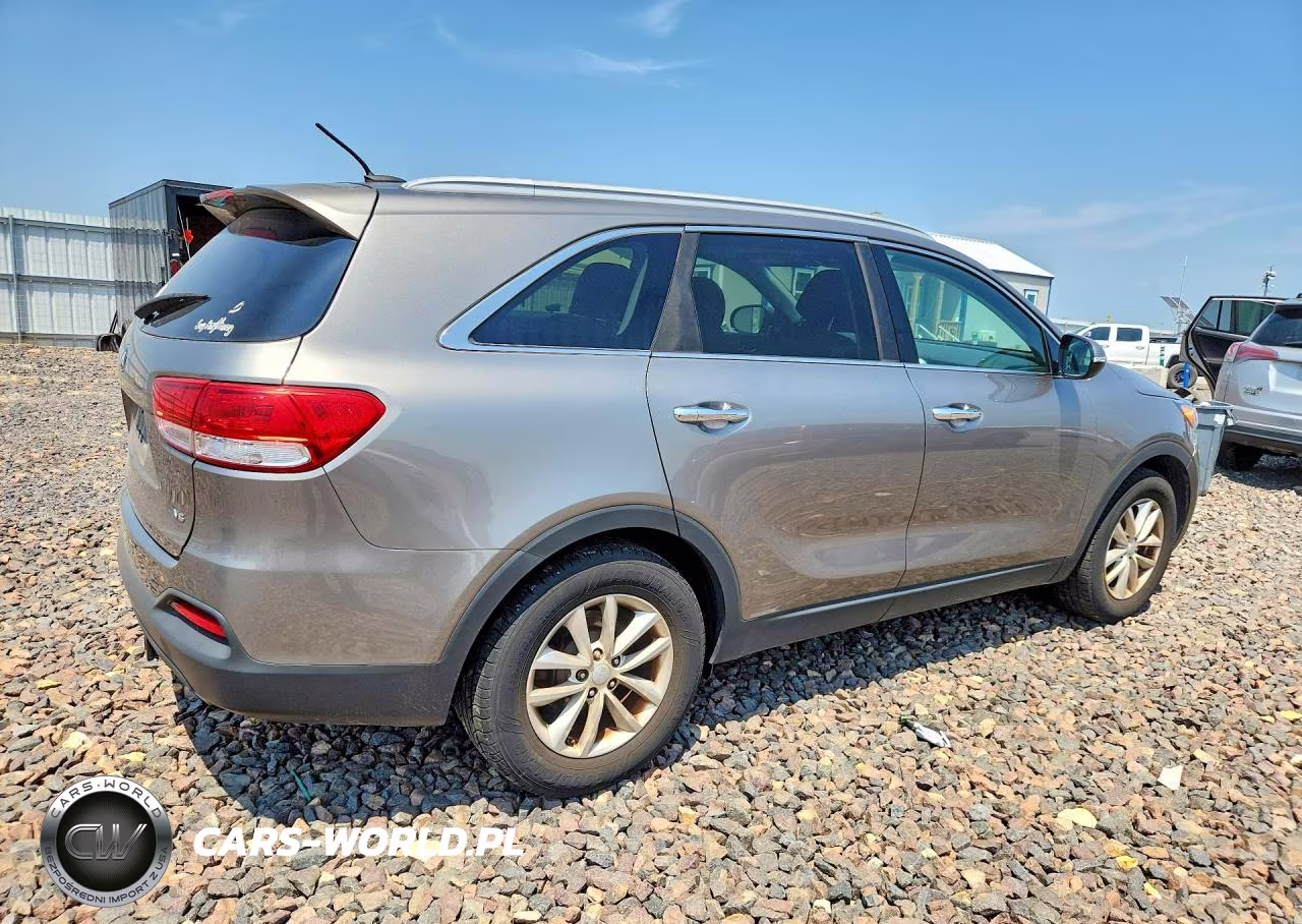 2017 Kia Sorento Lx V6 VIN:5XYPG4A55HG242073 - 3