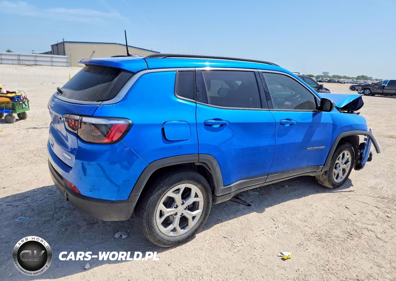 2024 Jeep Compass Latitude VIN:3C4NJDBN6RT118833 - 3