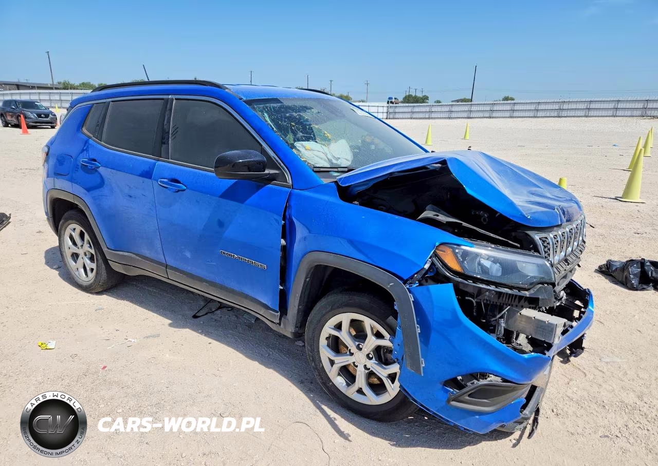 2024 Jeep Compass Latitude VIN:3C4NJDBN6RT118833 - 4