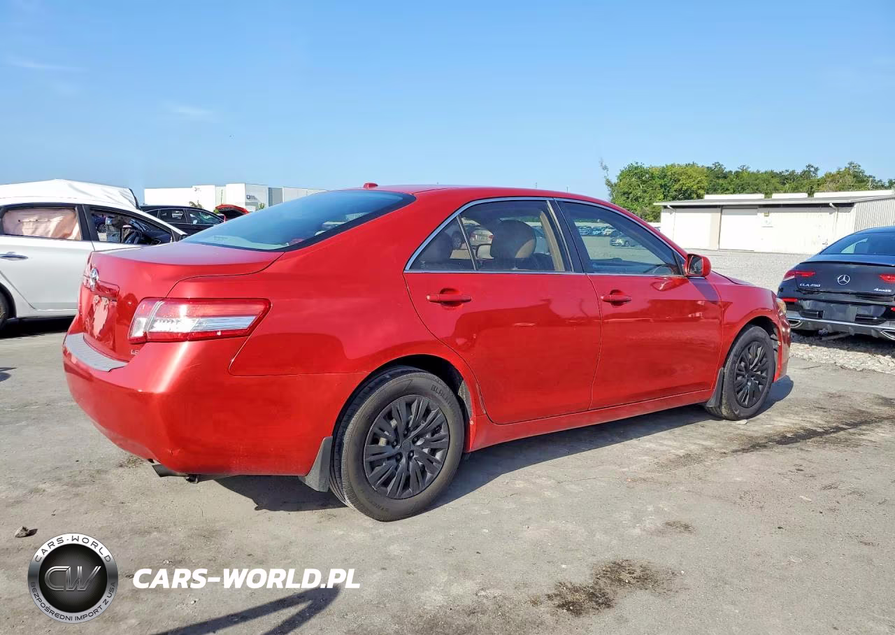 2010 Toyota Camry Le VIN:4T1BF3EK0AU536388 - 3