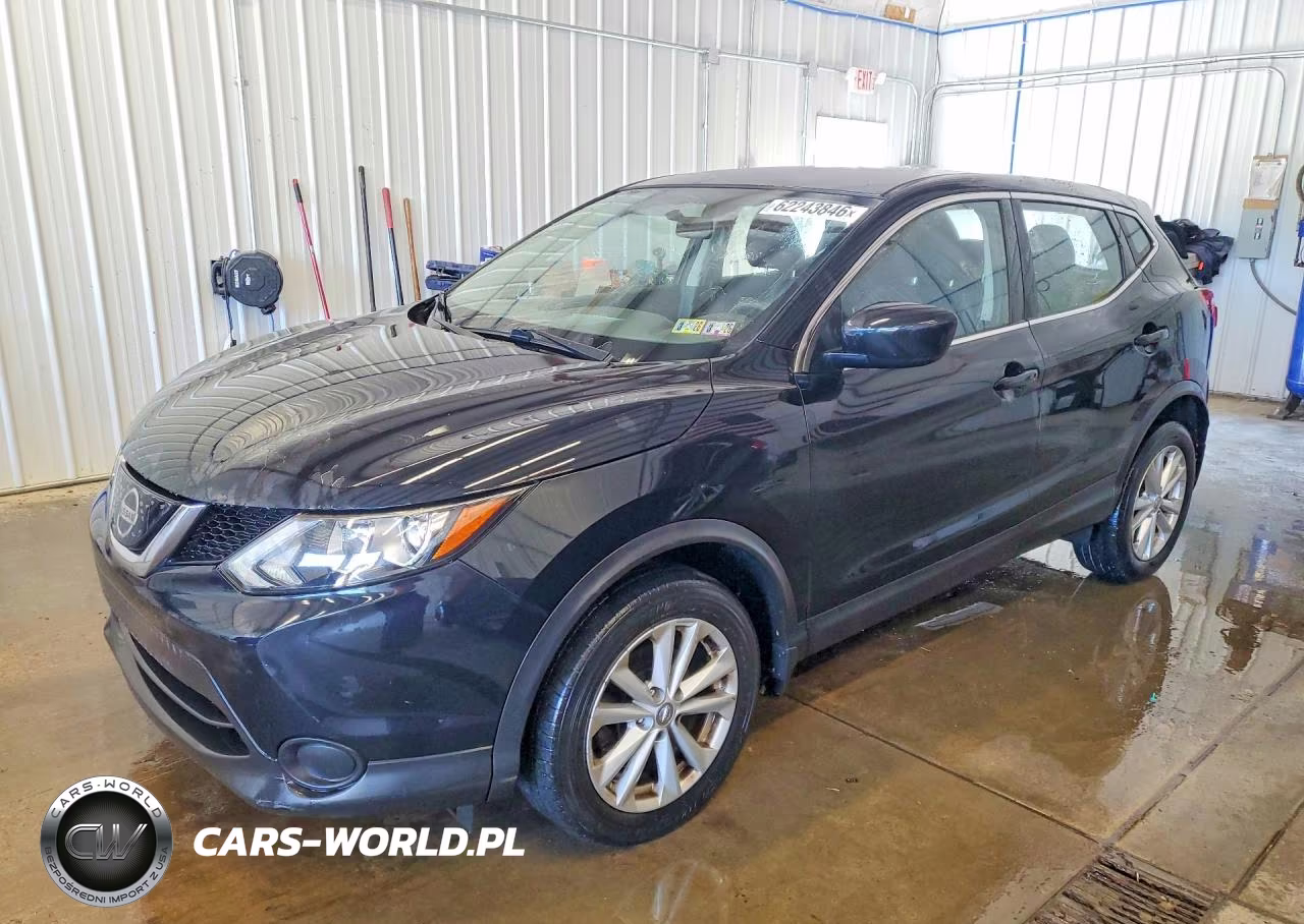 2018 Nissan Rogue Sport S – zdjęcie 1 z 14