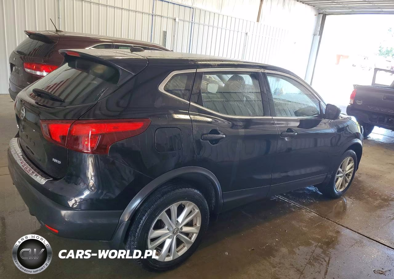 2018 Nissan Rogue Sport S VIN:JN1BJ1CR6JW285620 - 3