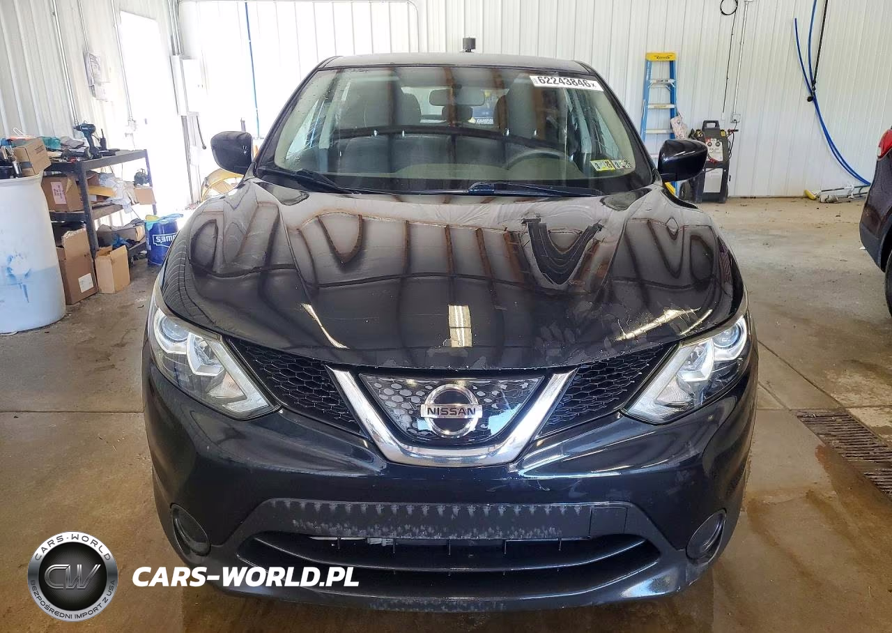 2018 Nissan Rogue Sport S VIN:JN1BJ1CR6JW285620 - 5