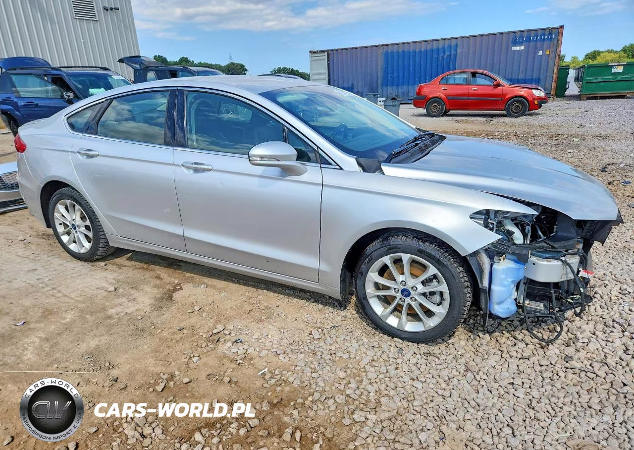 2019 Ford Fusion Titanium VIN:3FA6P0SU9KR177564 - 4