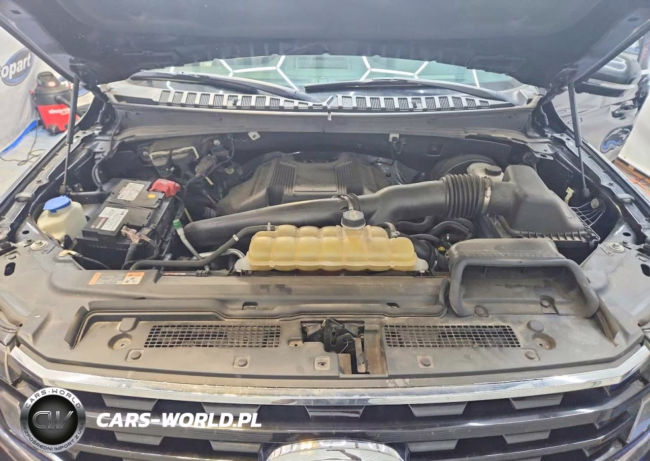 2019 Ford Expedition Limited VIN:1FMJU1KTXKEA08159 - 12
