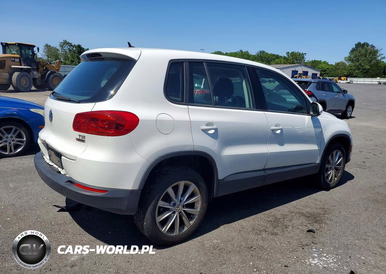 2017 Volkswagen Tiguan S VIN:WVGBV7AX1HK052702 - 3