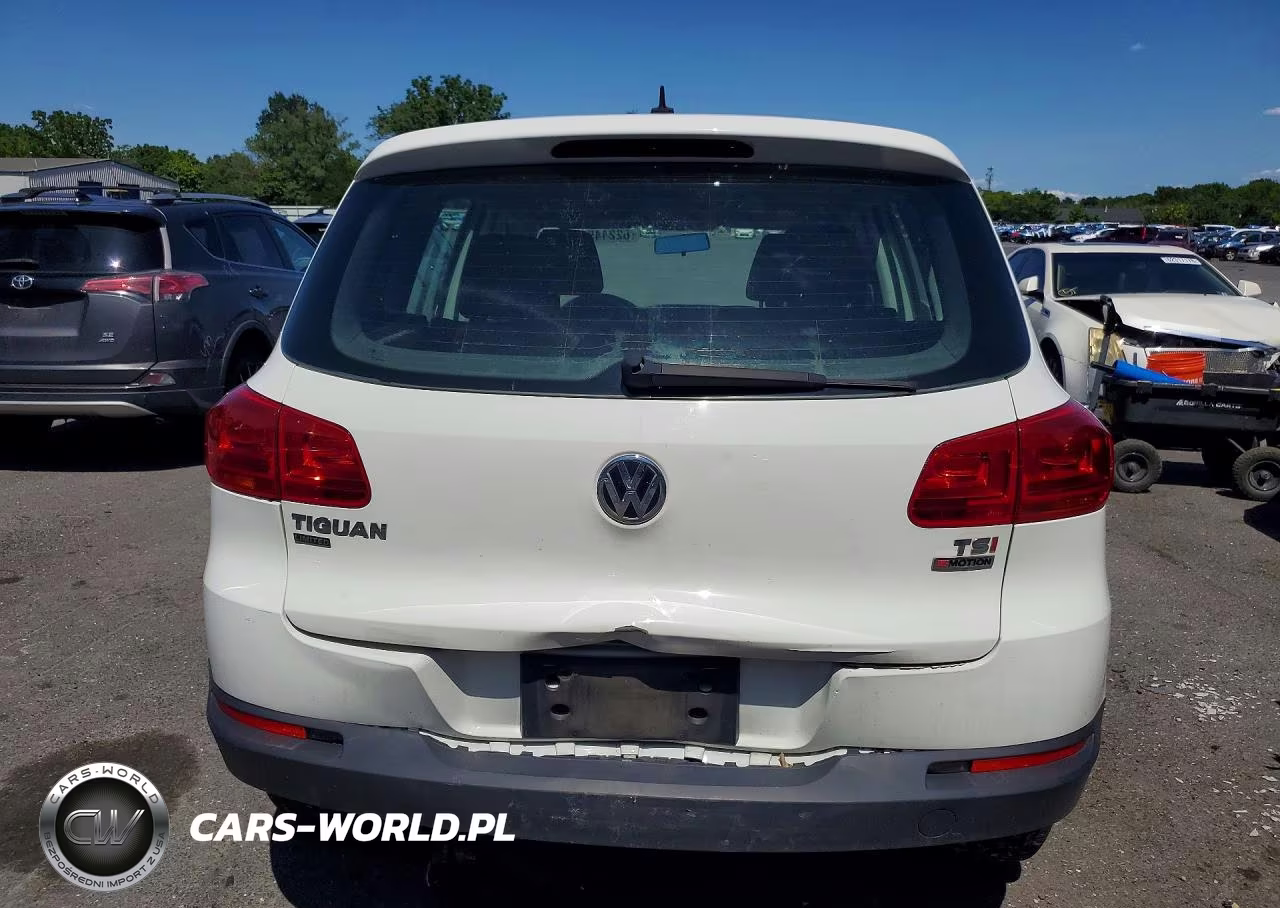 2017 Volkswagen Tiguan S VIN:WVGBV7AX1HK052702 - 6