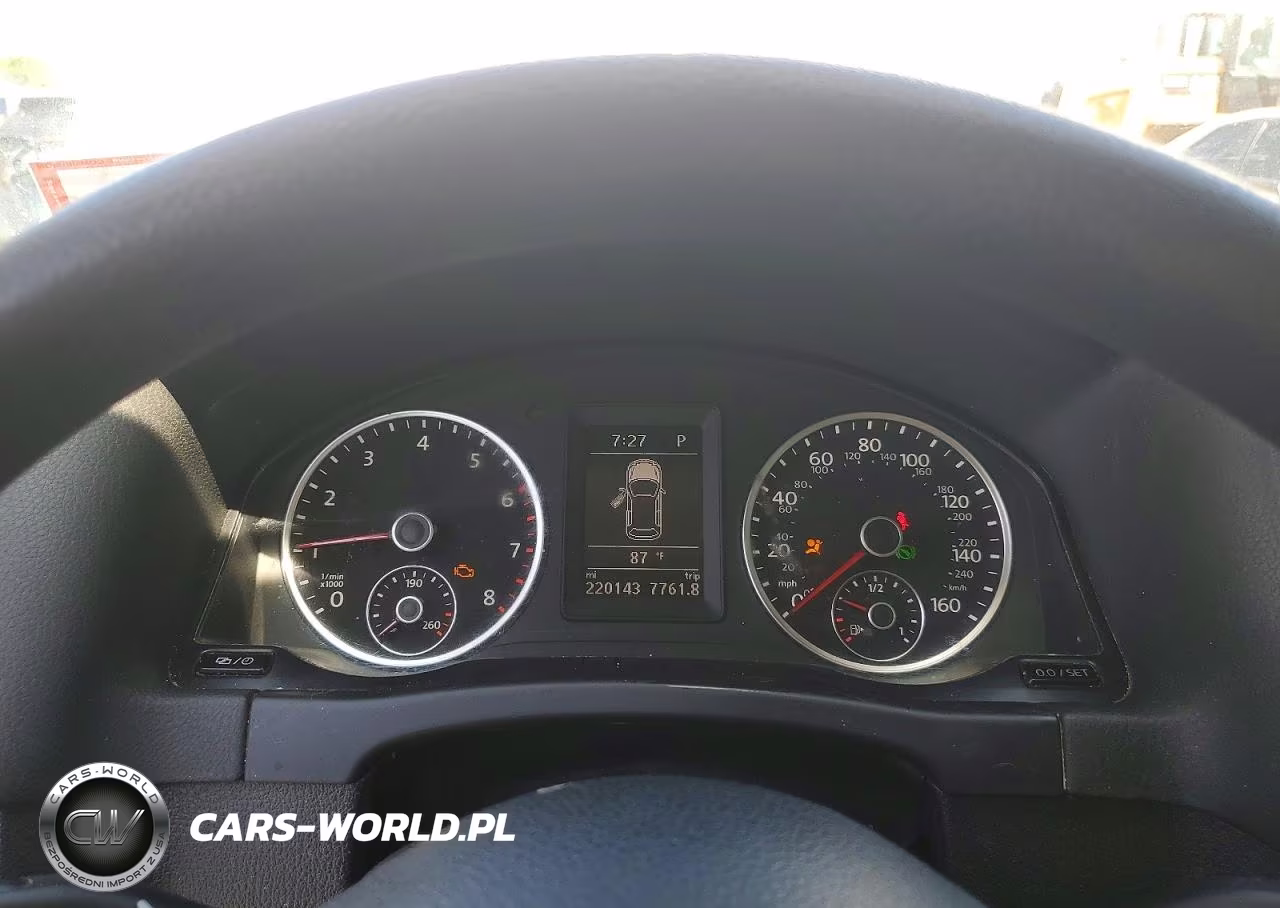 2017 Volkswagen Tiguan S VIN:WVGBV7AX1HK052702 - 9