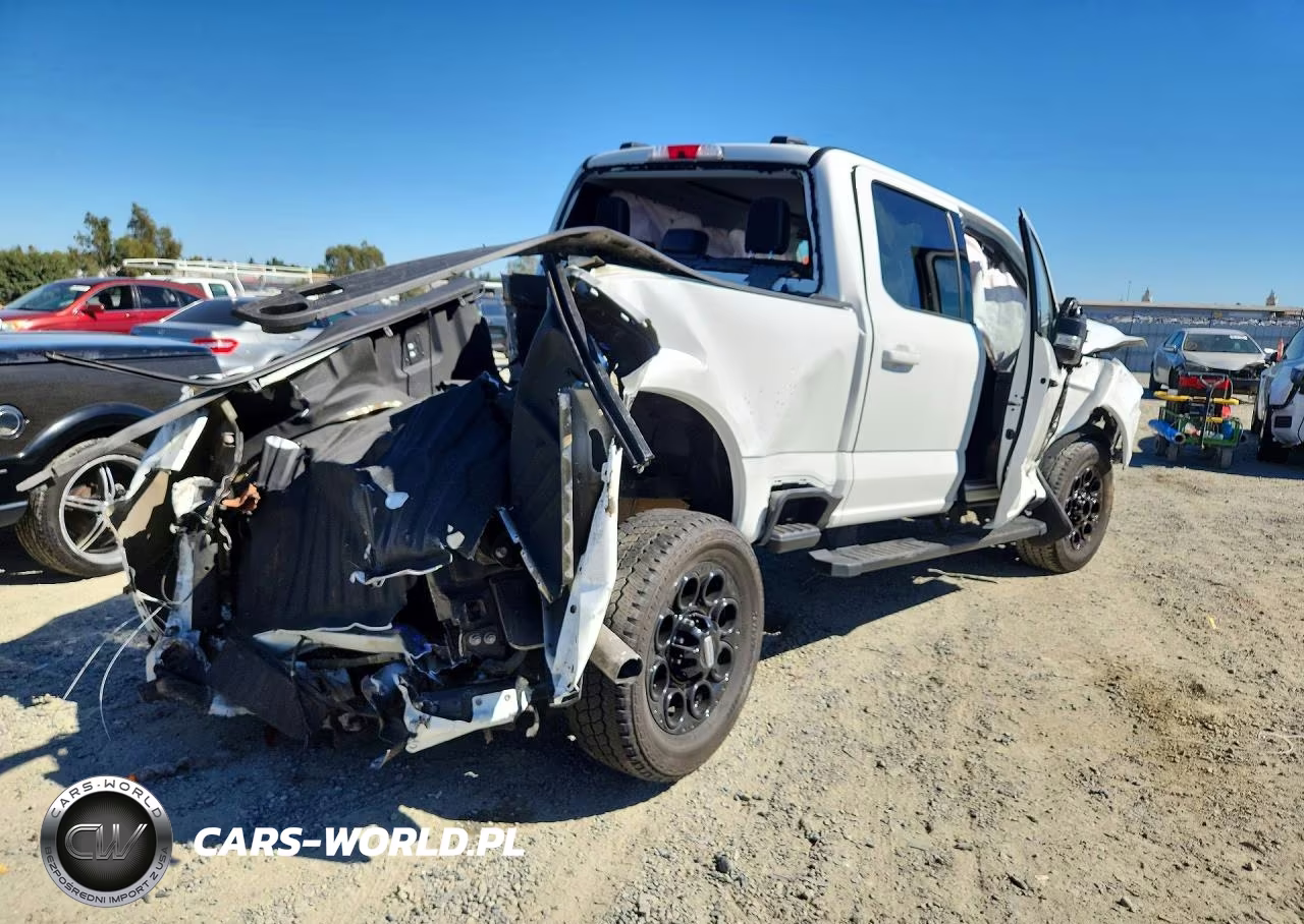 2024 Ford F250 Super Duty VIN:1FT8W2BN2REF36972 - 3