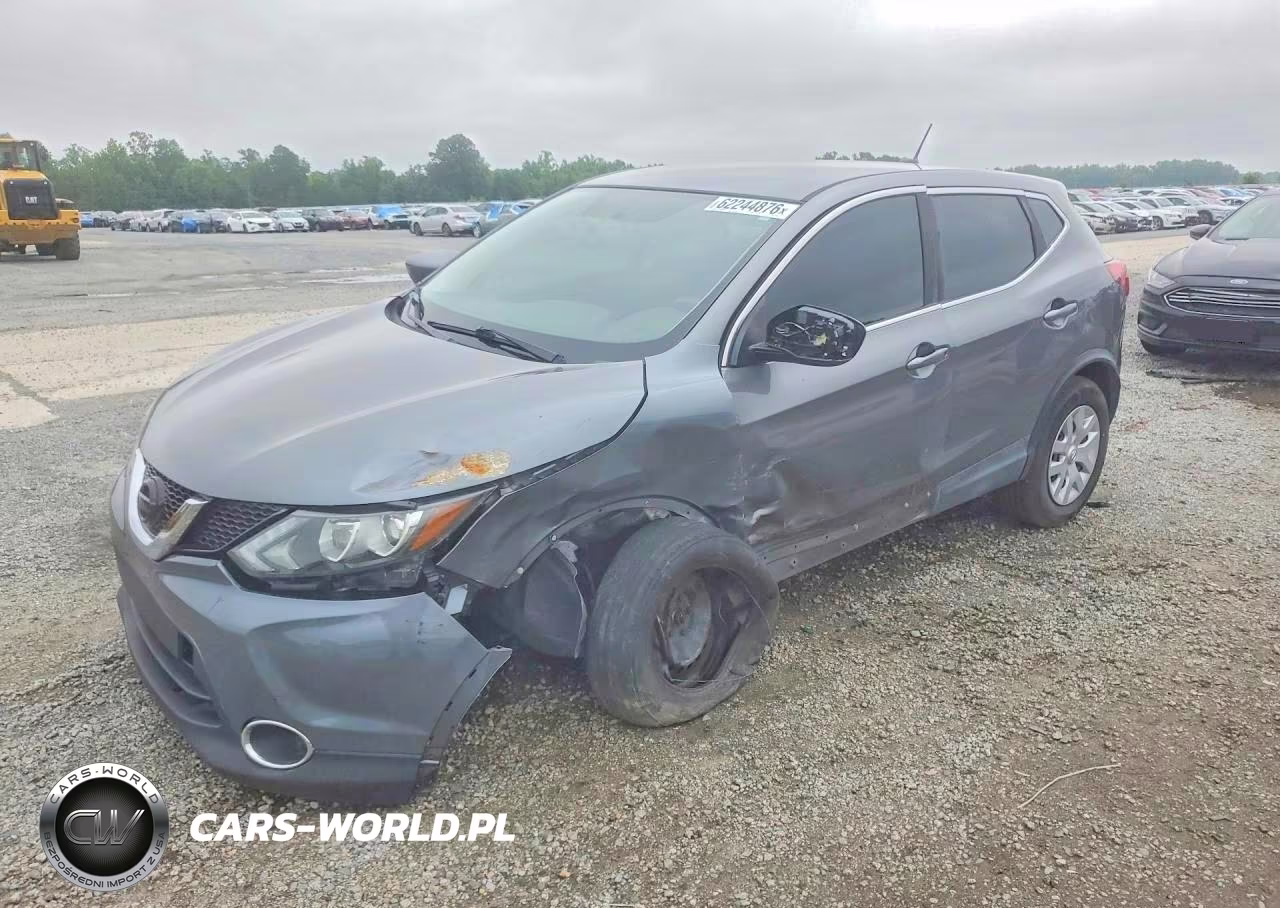 2018 Nissan Rogue Sport S – zdjęcie 1 z 13