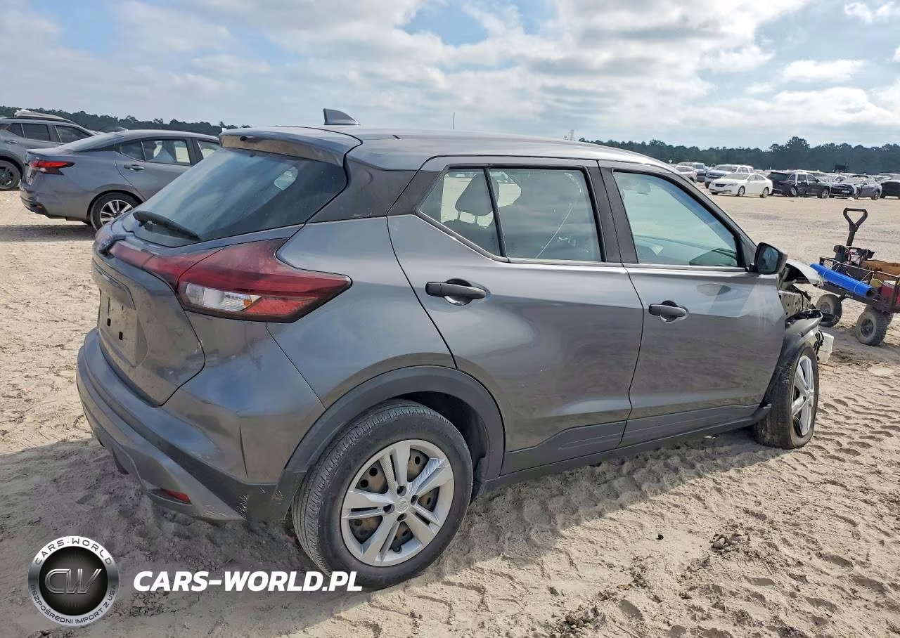 2022 Nissan Kicks S VIN:3N1CP5BV7NL490996 - 3