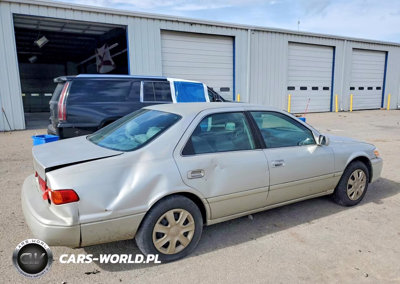 2000 Toyota Camry Le VIN:4T1BG22K5YU007265 - 3