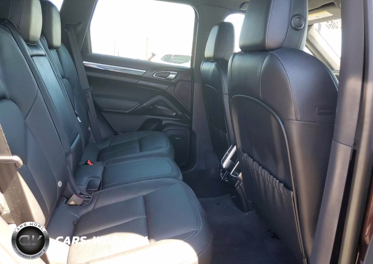 2014 Porsche Cayenne VIN:WP1AA2A26ELA05687 - 10
