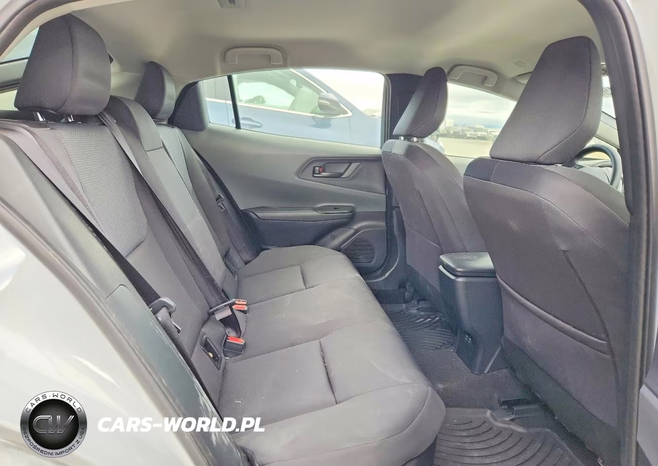 2025 Toyota Prius Le VIN:JTDACAAU4S3061808 - 10
