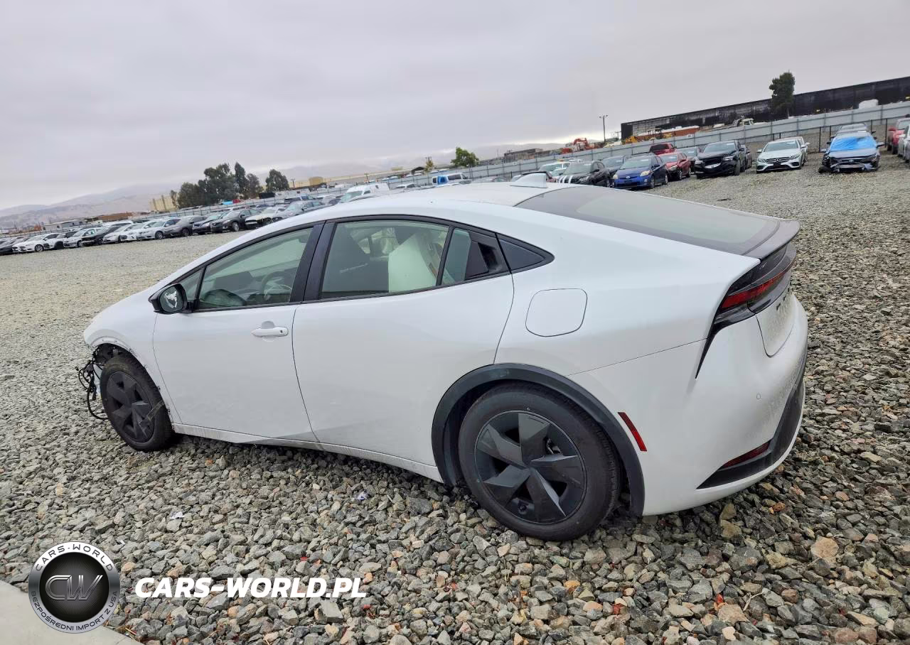 2025 Toyota Prius Le VIN:JTDACAAU4S3061808 - 2
