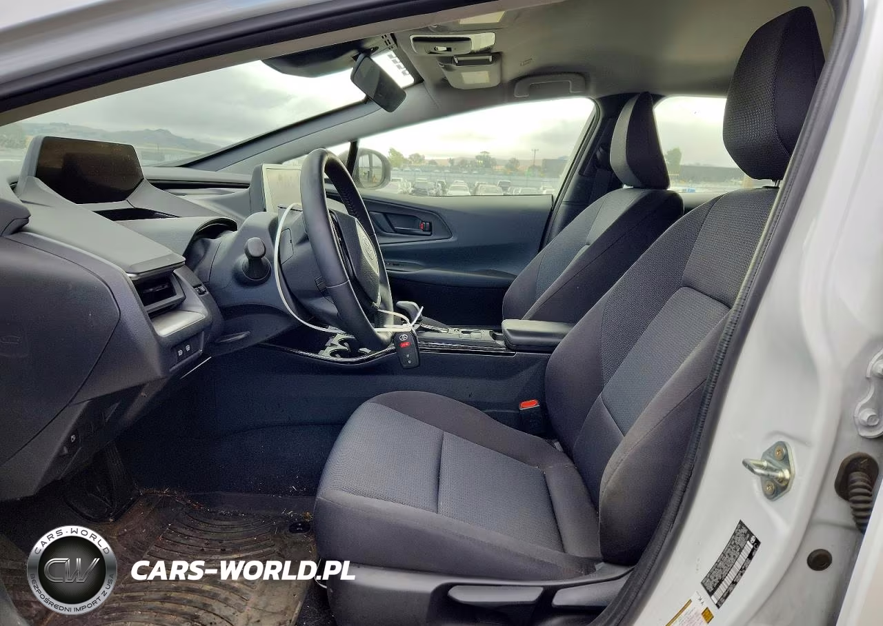 2025 Toyota Prius Le VIN:JTDACAAU4S3061808 - 7