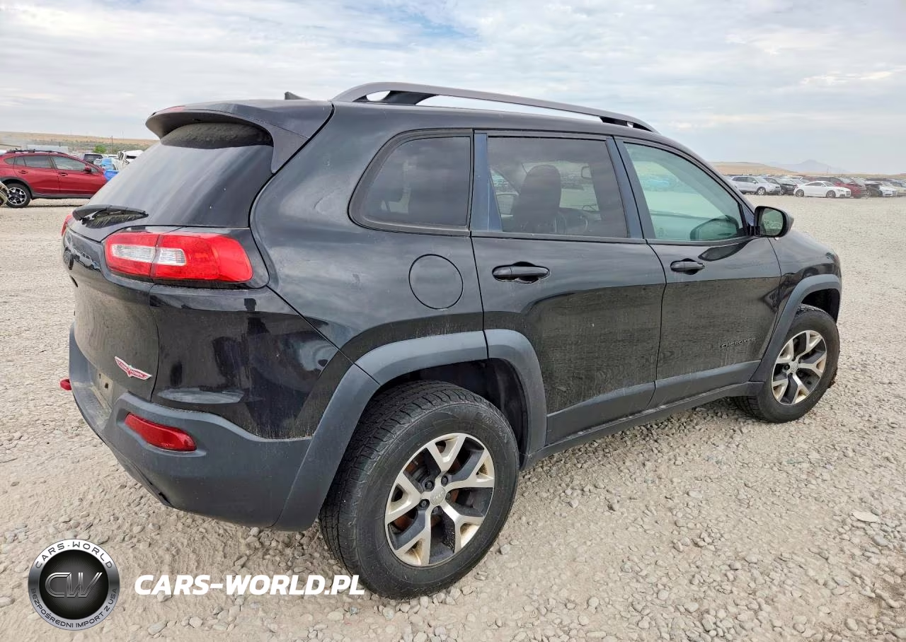 2016 Jeep Cherokee Trailhawk VIN:1C4PJMBSXGW179155 - 3