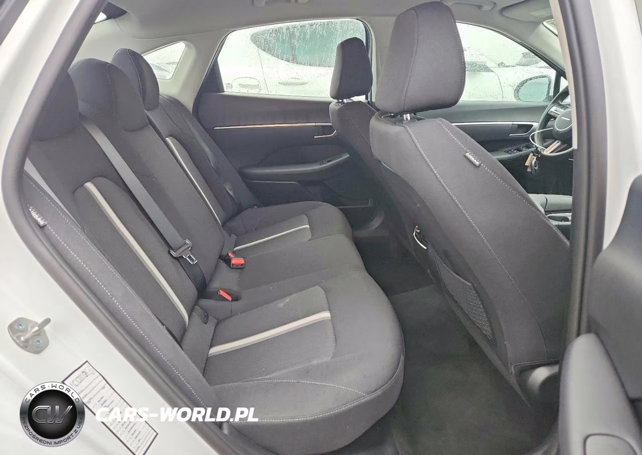 2026 Hyundai Sonata Hybrid Blue VIN:KMHL24JJ2TA147100 - 10